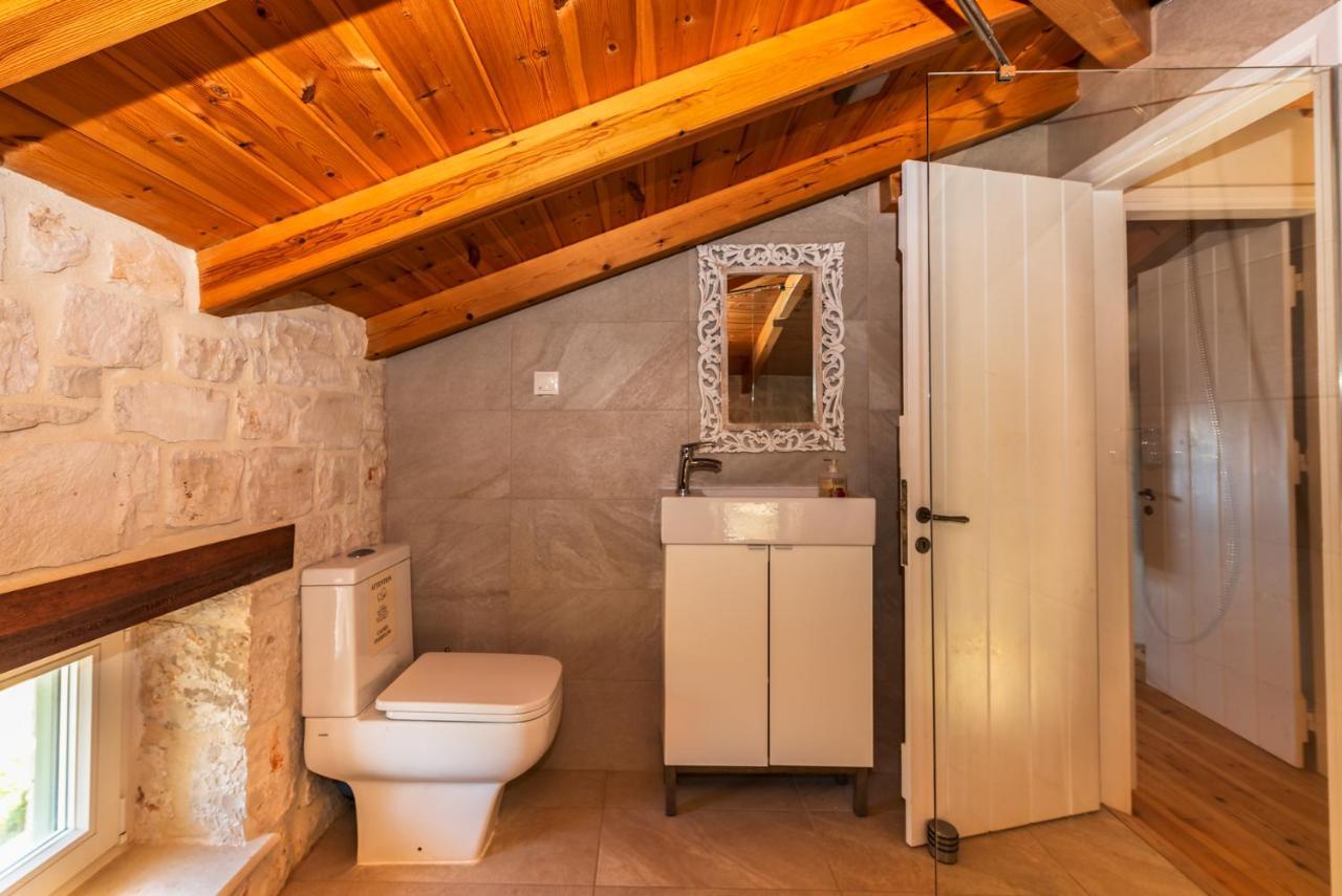 Yiameli Villas With Private Pool Skinaria Экстерьер фото